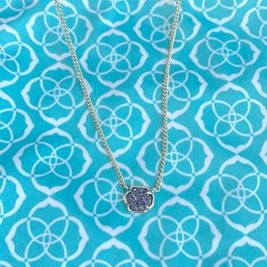 Dainty Kendra Scott necklace